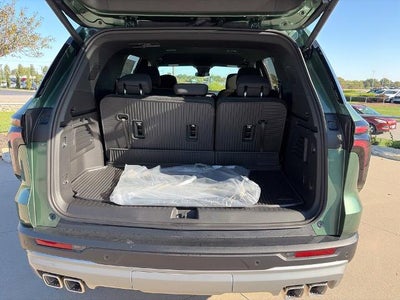 2027 Chevrolet Traverse LT w/2LT