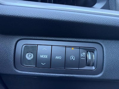 2027 Chevrolet Traverse LT w/2LT