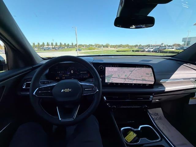 2027 Chevrolet Traverse LT w/2LT