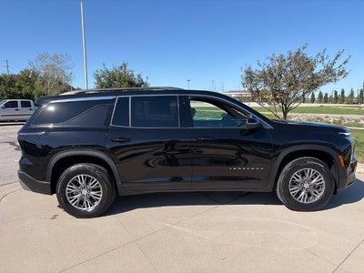 2027 Chevrolet Traverse LT w/2LT