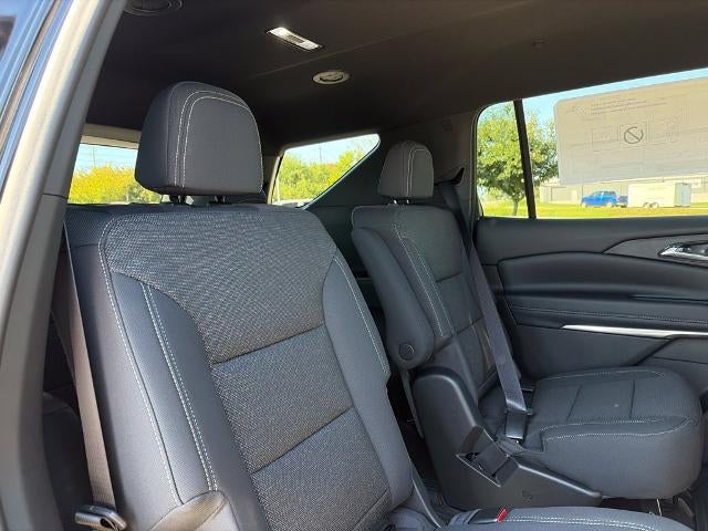 2027 Chevrolet Traverse LT w/2LT