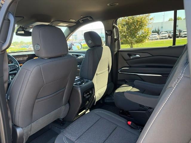 2027 Chevrolet Traverse LT w/2LT