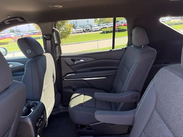 2027 Chevrolet Traverse LT w/2LT