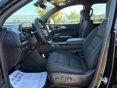 2027 Chevrolet Traverse LT w/2LT