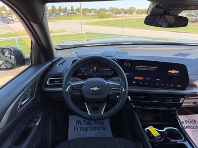 2027 Chevrolet Traverse LT w/2LT