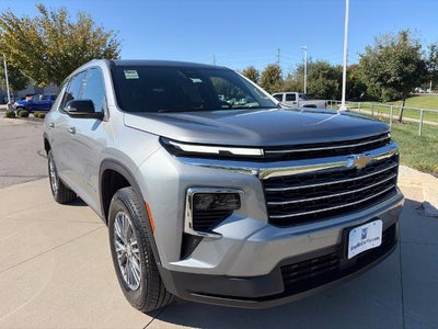 2027 Chevrolet Traverse LT w/2LT