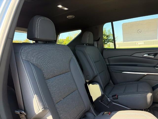 2027 Chevrolet Traverse LT w/2LT