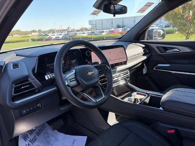 2027 Chevrolet Traverse LT w/2LT