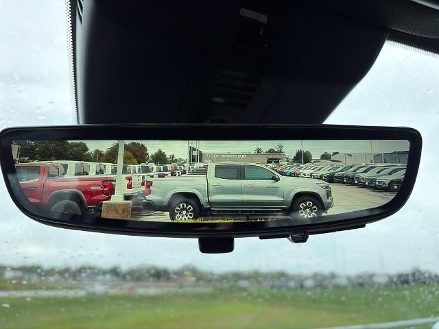 2027 Chevrolet Traverse LT w/2LT