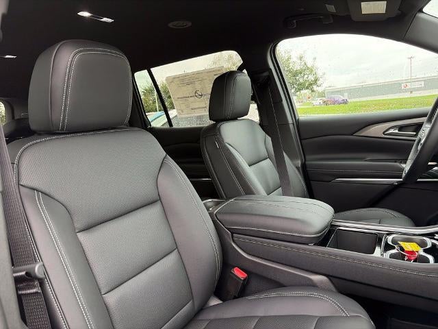 2027 Chevrolet Traverse LT w/2LT