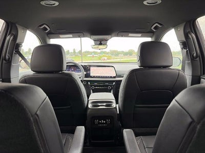 2027 Chevrolet Traverse LT w/2LT