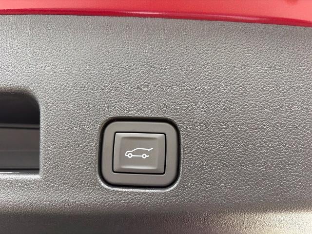 2027 Chevrolet Traverse LT w/2LT