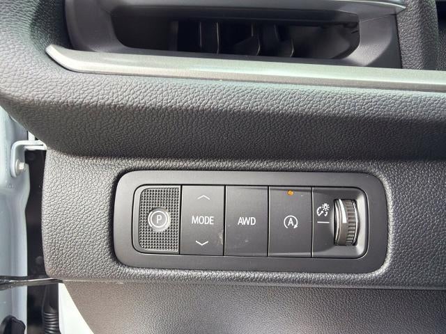 2027 Chevrolet Traverse LT w/2LT