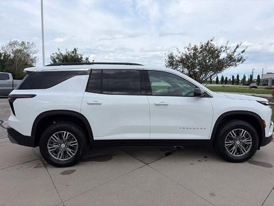 2027 Chevrolet Traverse LT w/2LT