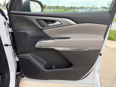 2027 Chevrolet Traverse LT w/2LT