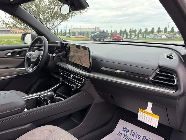2027 Chevrolet Traverse LT w/2LT