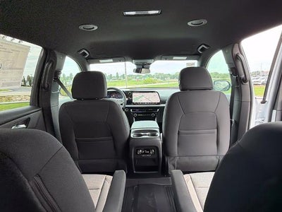 2027 Chevrolet Traverse LT w/2LT
