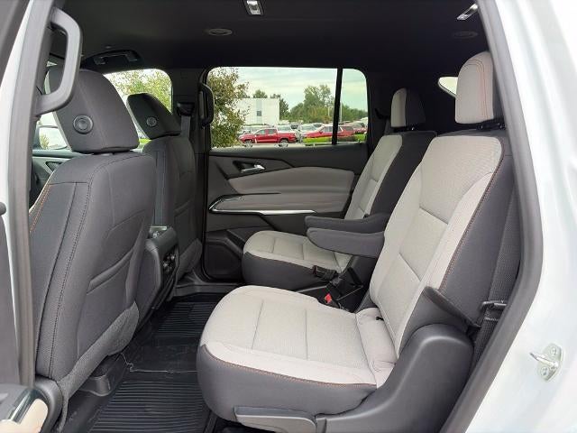 2027 Chevrolet Traverse LT w/2LT