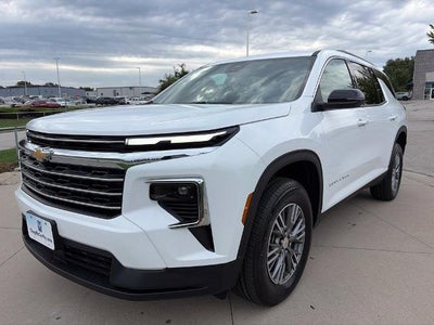 2027 Chevrolet Traverse LT w/2LT