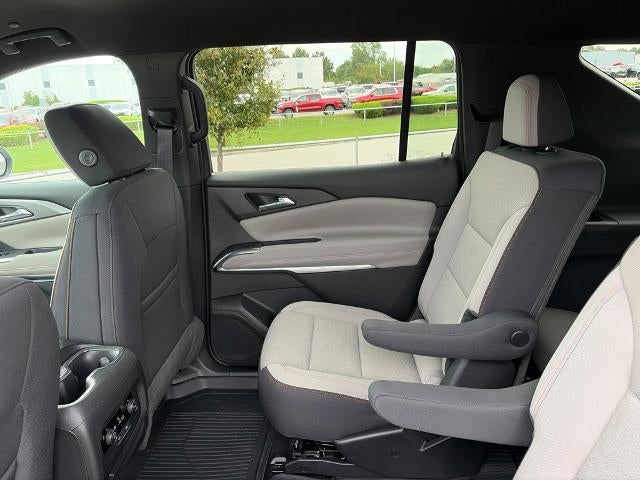 2027 Chevrolet Traverse LT w/2LT