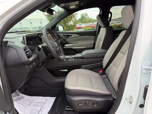 2027 Chevrolet Traverse LT w/2LT