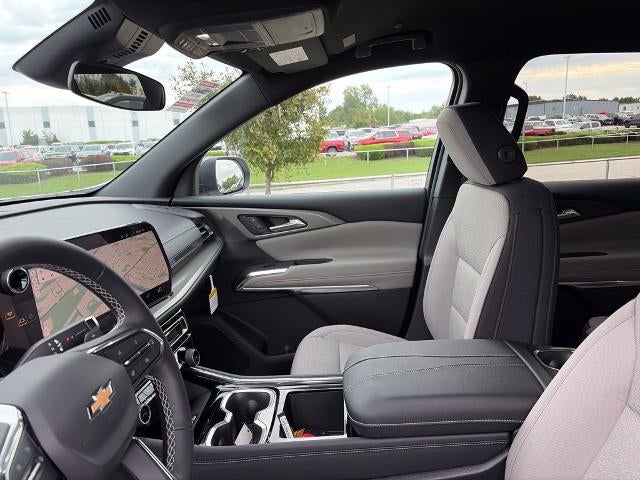 2027 Chevrolet Traverse LT w/2LT