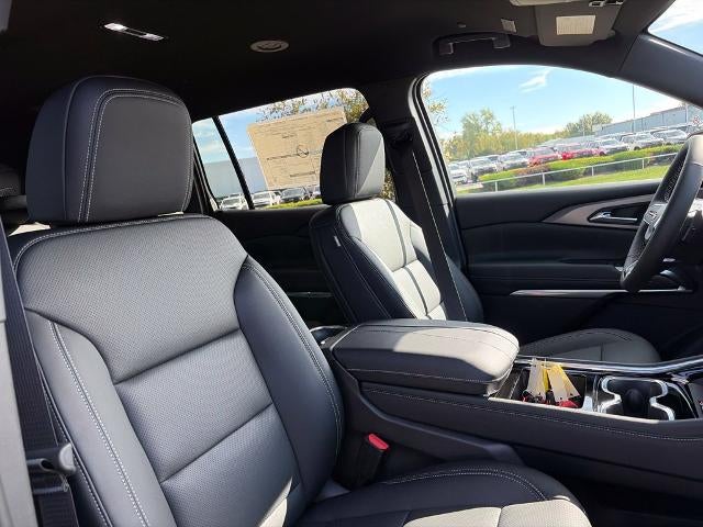 2027 Chevrolet Traverse LT w/2LT
