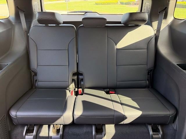 2027 Chevrolet Traverse LT w/2LT