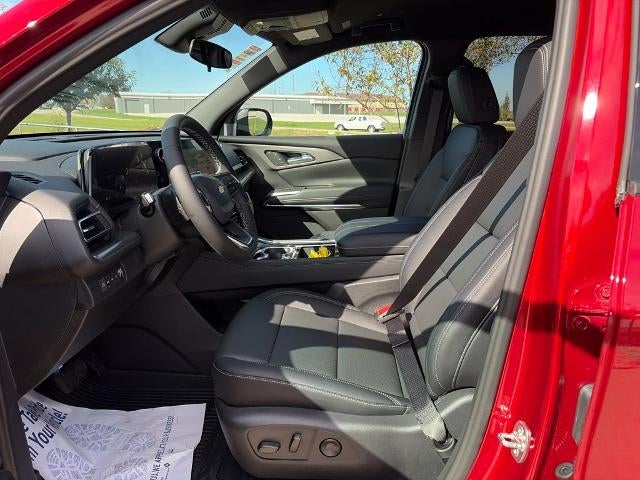 2027 Chevrolet Traverse LT w/2LT