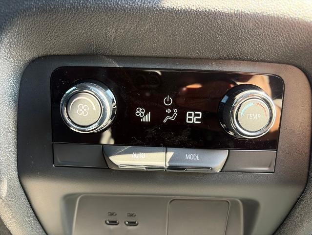 2026 Chevrolet Traverse LT w/2LT