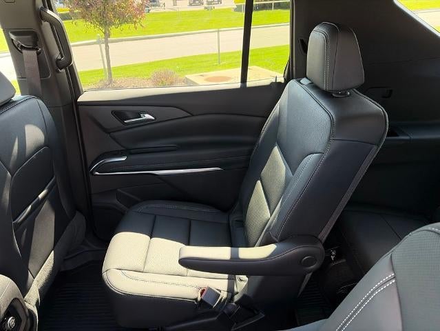 2026 Chevrolet Traverse LT w/2LT