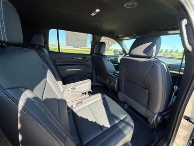 2026 Chevrolet Traverse LT w/2LT