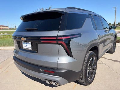 2027 Chevrolet Traverse LT w/2LT