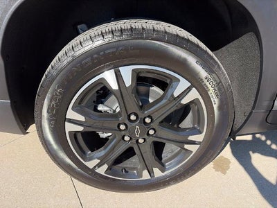 2027 Chevrolet Traverse LT w/2LT