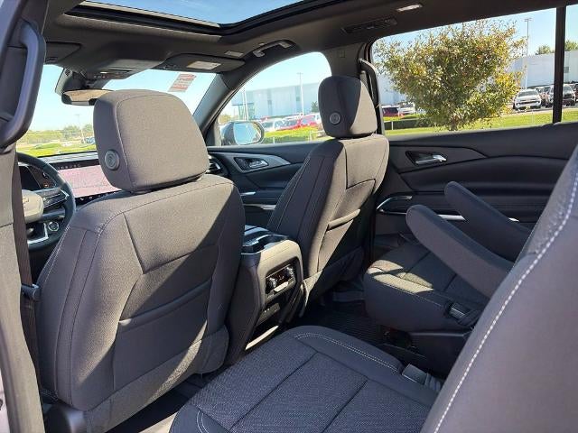 2027 Chevrolet Traverse LT w/2LT