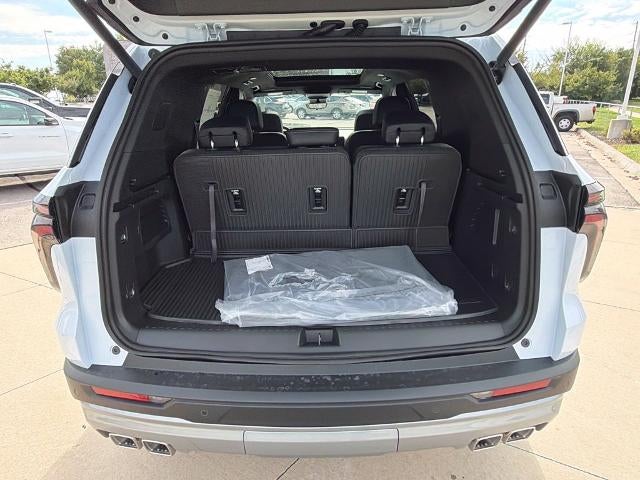 2027 Chevrolet Traverse LT w/2LT