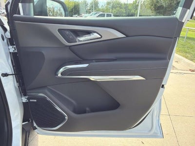 2027 Chevrolet Traverse LT w/2LT