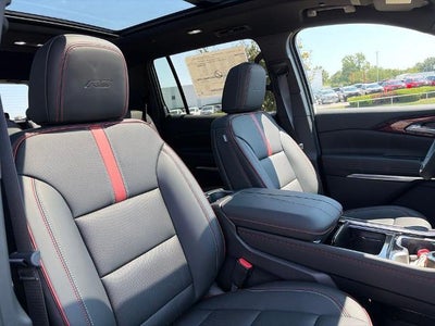 2027 Chevrolet Traverse RS w/2RS
