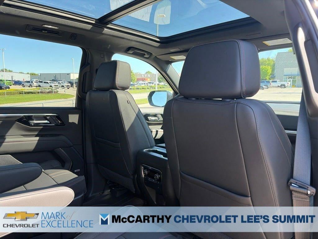 2026 Chevrolet Suburban 4WD RST