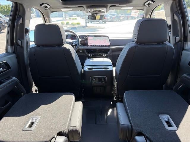 2026 Chevrolet Suburban 4WD RST