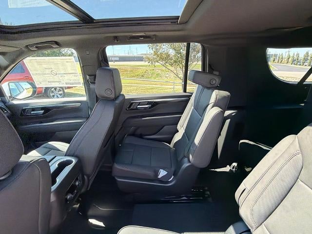 2026 Chevrolet Suburban 4WD RST