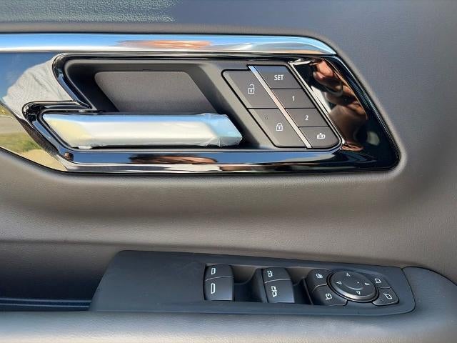 2026 Chevrolet Suburban 4WD RST