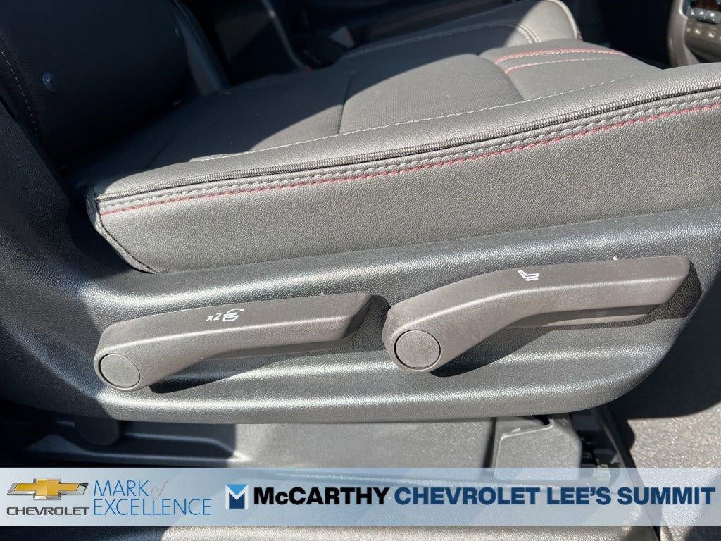 2026 Chevrolet Suburban 4WD RST