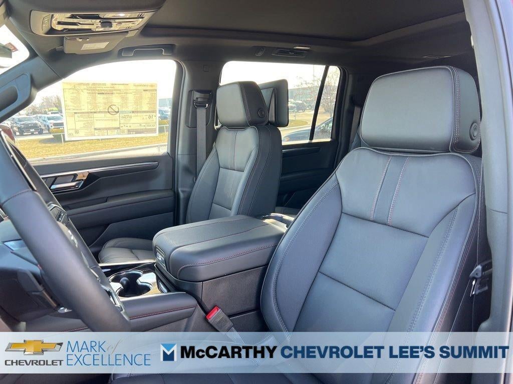 2026 Chevrolet Suburban 4WD RST