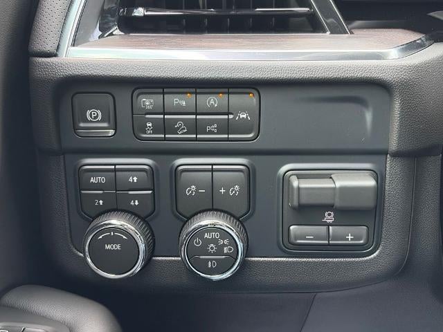 2026 Chevrolet Suburban 4WD Premier