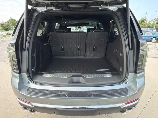 2026 Chevrolet Suburban 4WD Premier