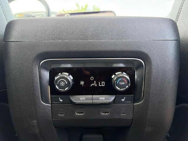 2026 Chevrolet Suburban 4WD Premier