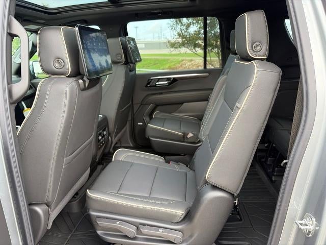 2026 Chevrolet Suburban 4WD Premier