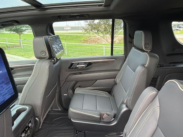 2026 Chevrolet Suburban 4WD Premier