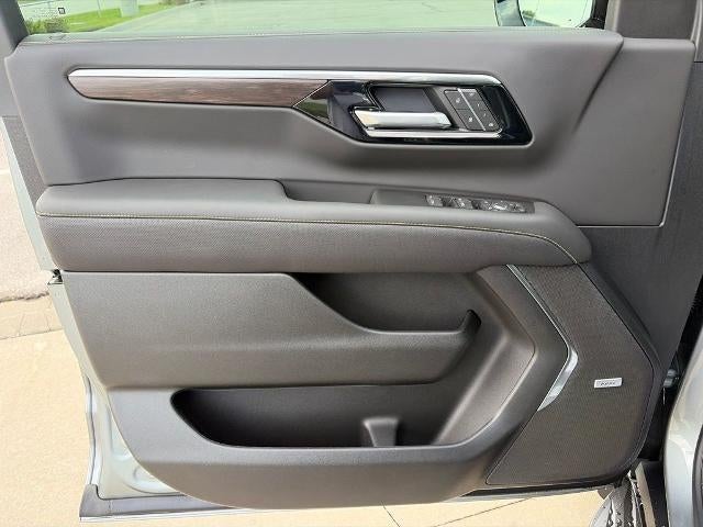 2026 Chevrolet Suburban 4WD Premier